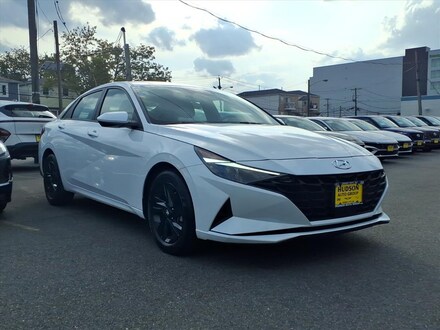 2022 Hyundai Elantra SEL IVT 2022 Hyundai Elantra SEL IVT