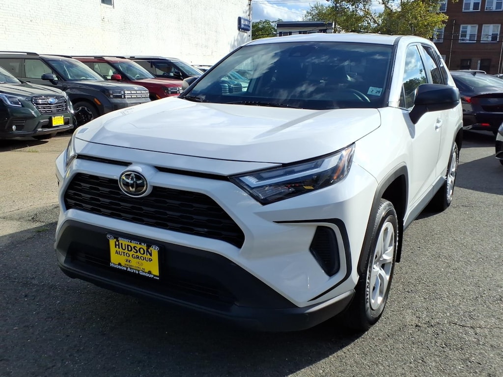 Used 2024 Toyota RAV4 LE AWD (Natl)