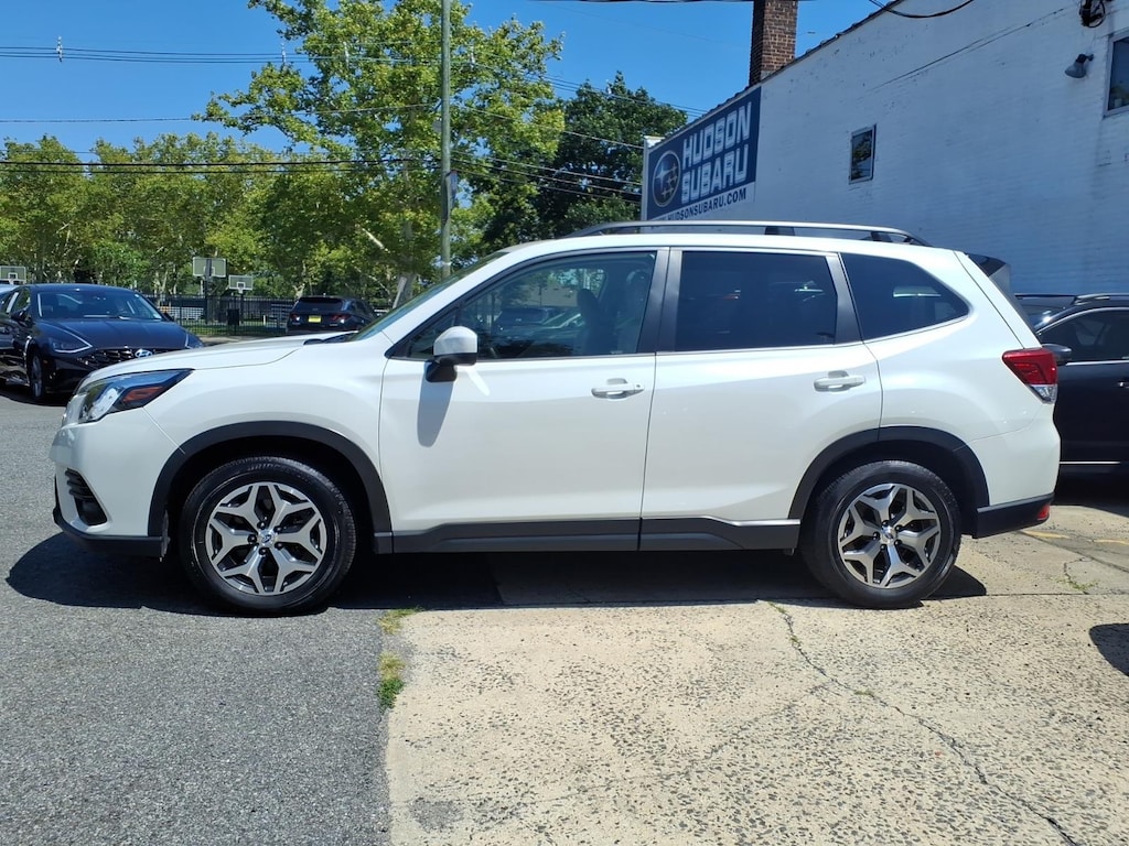 Used 2024 Subaru Forester Premium AWD