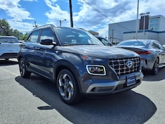 2023 Hyundai Venue Limited Limited  Crossover