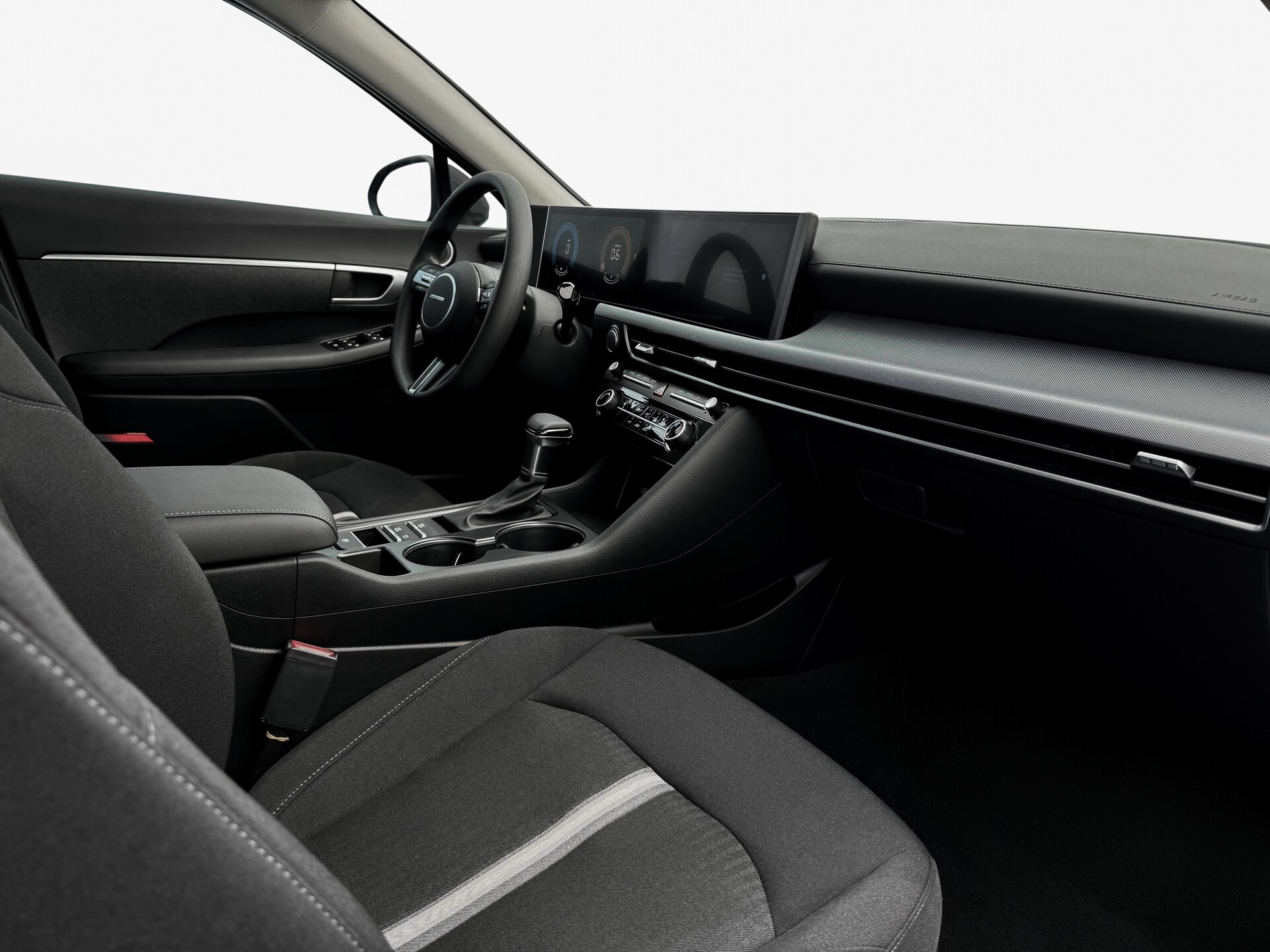 2025 Hyundai Sonata SE - Photo 15