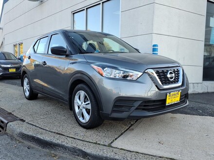 2020 Nissan Kicks S FWD