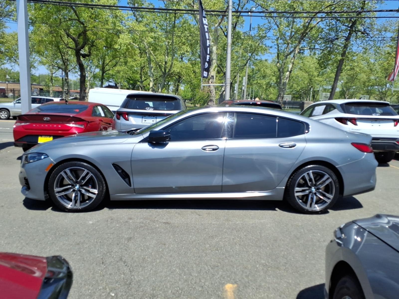 2025 BMW 8 Series M850i - Photo 4