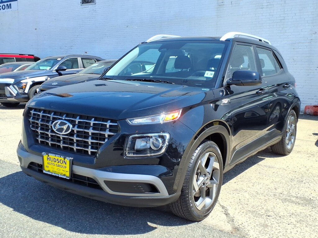 Used 2023 Hyundai Venue SEL SEL Crossover
