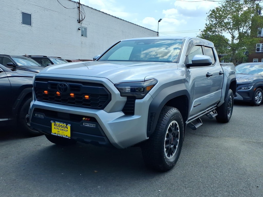 Used 2024 Toyota Tacoma TRD Off Road Double Cab 5 Bed AT (Natl) Double Cab 5 Bed AT (Natl)