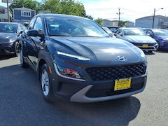2022 Hyundai Kona SE AWD SE  Crossover