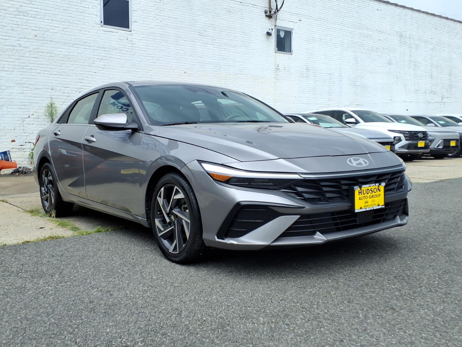 2024 Hyundai Elantra IVT 