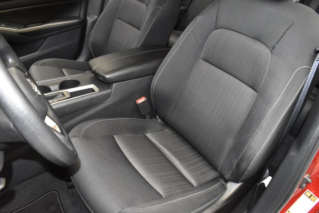 2025 Nissan Altima SV - Photo 13