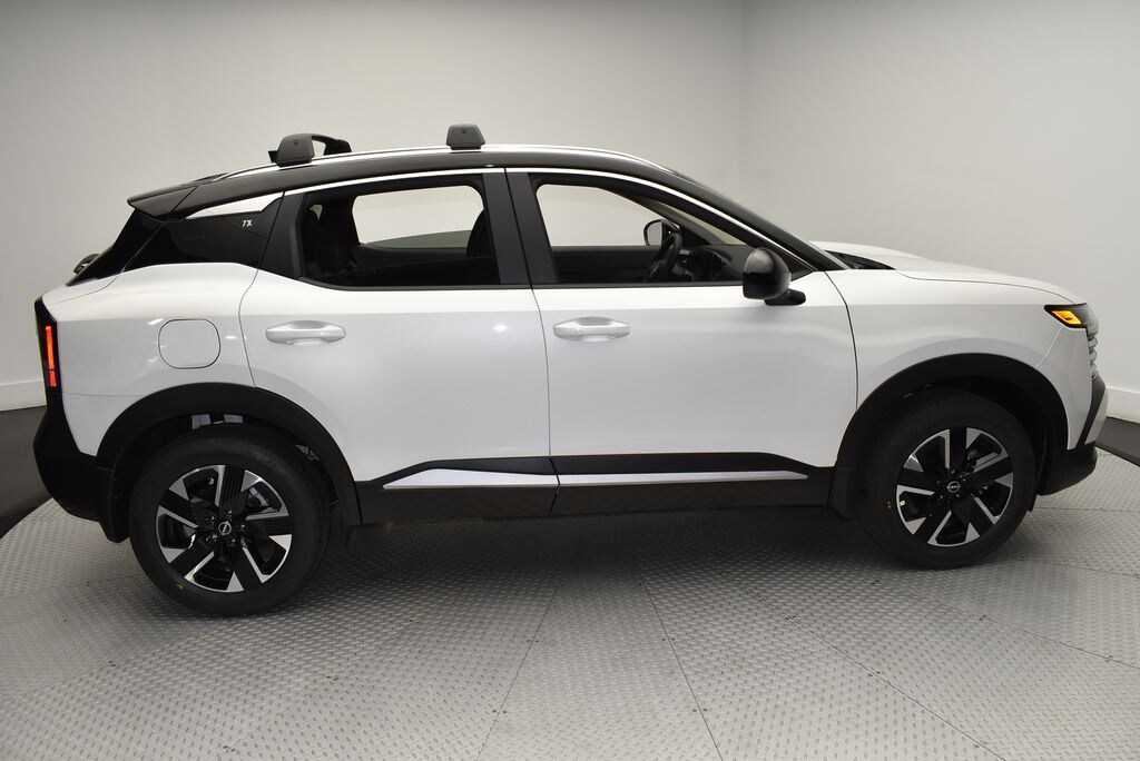 New 2026 Nissan Kicks SV SUV