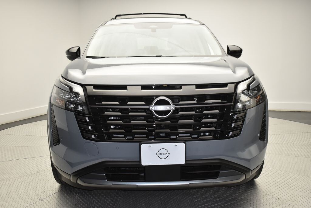 New 2026 Nissan Pathfinder Platinum SUV
