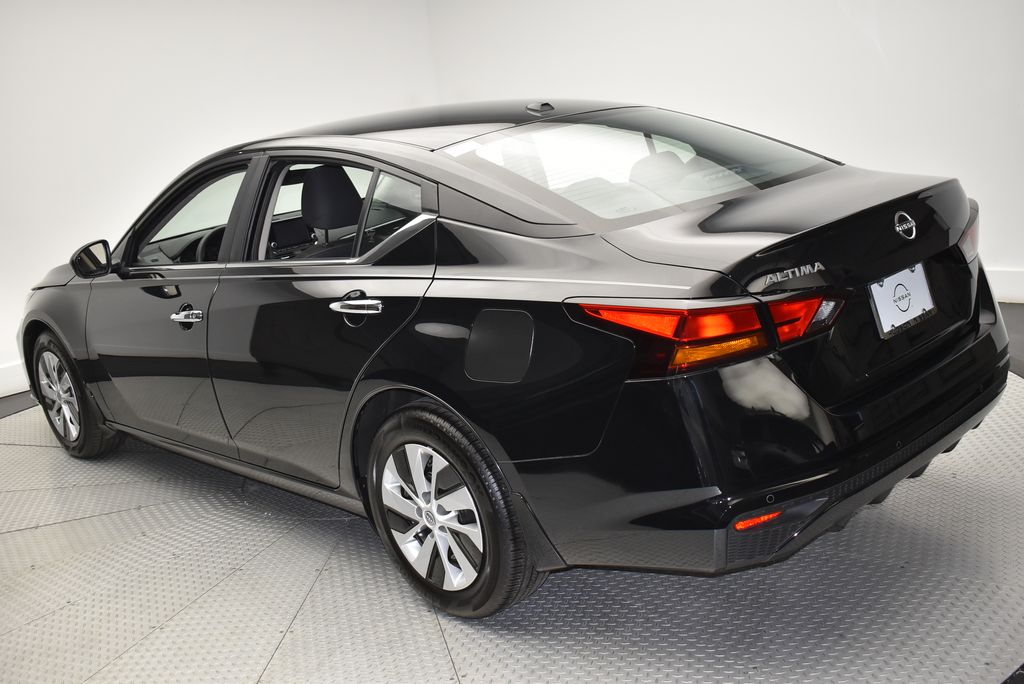 2025 Nissan Altima S - Photo 7