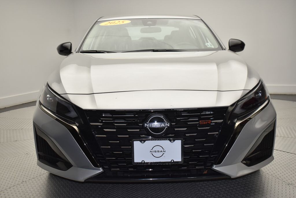 Used 2025 Nissan Altima SR Sedan