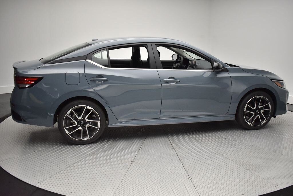 Used 2025 Nissan Sentra SR Sedan