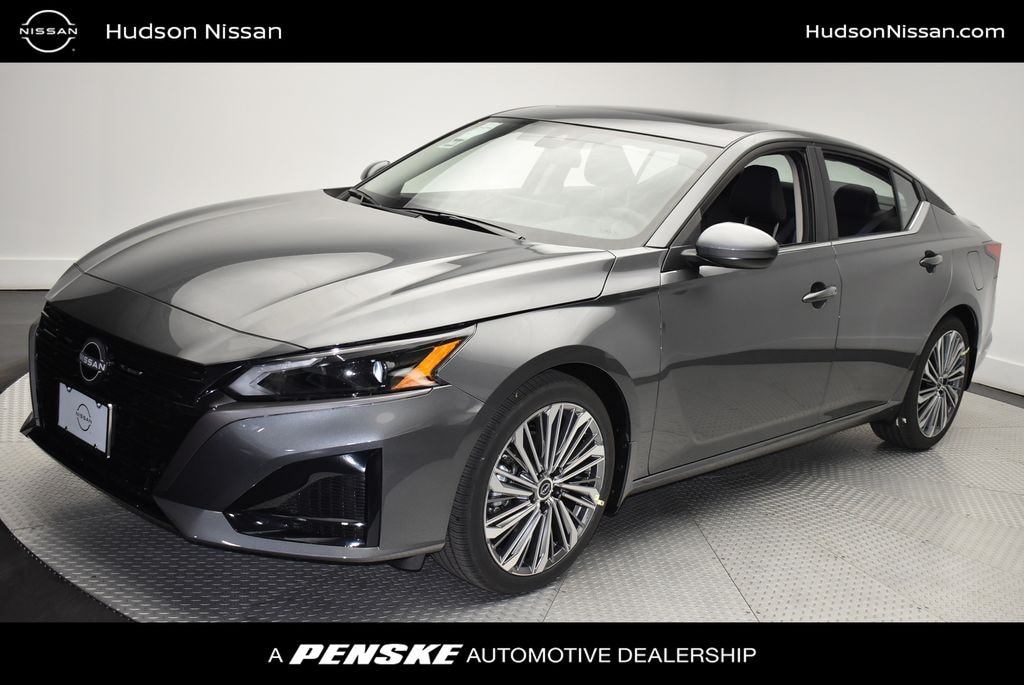 New 2026 Nissan Altima SV Sedan