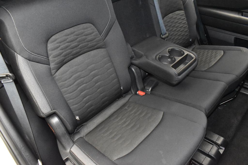 2025 Nissan Pathfinder SV - Photo 29