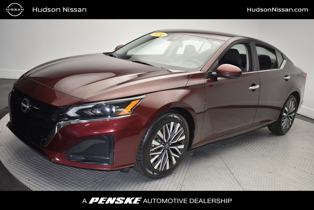 2024 Nissan Altima 2.5 SV's photo