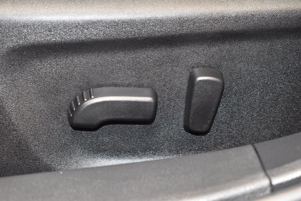 2025 Nissan Altima SV - Photo 14