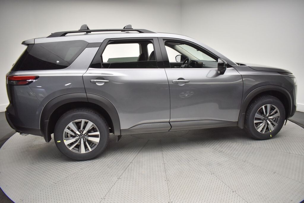 New 2026 Nissan Pathfinder SL SUV