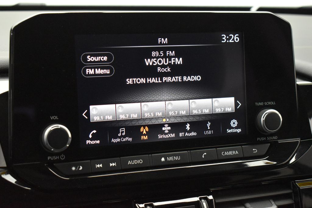 2025 Nissan Pathfinder SV - Photo 18