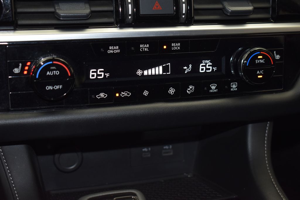 2025 Nissan Pathfinder SV - Photo 19
