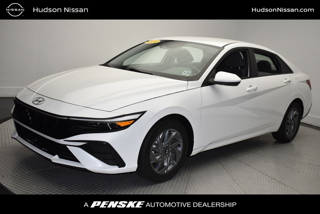 Used 2024 Hyundai Elantra SEL Sedan