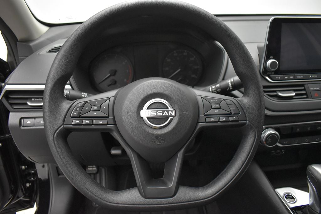 2025 Nissan Altima S - Photo 16