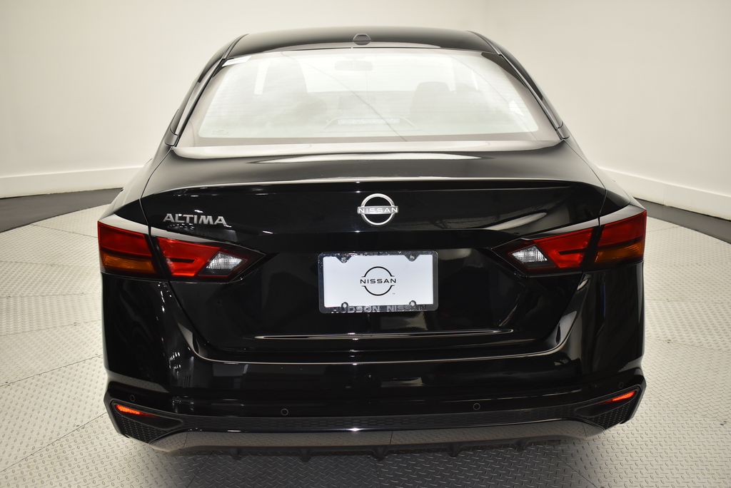2025 Nissan Altima S - Photo 6