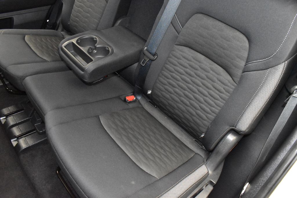 2025 Nissan Pathfinder SV - Photo 34
