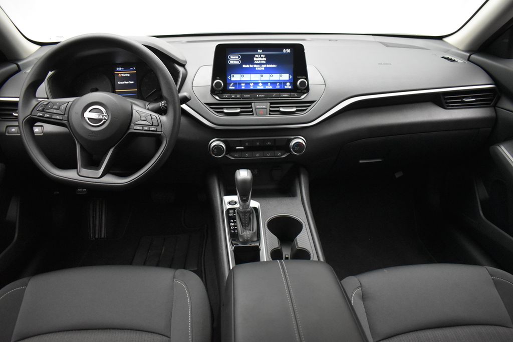 2025 Nissan Altima S - Photo 26