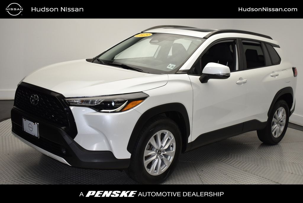 Used 2023 Toyota Corolla Cross LE SUV