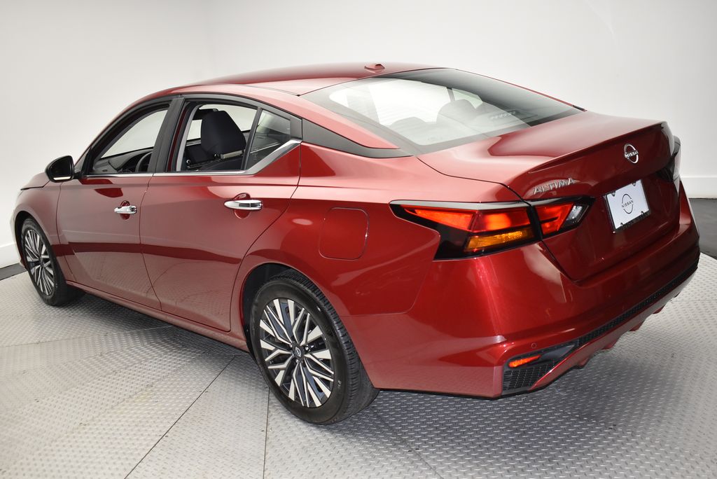 2025 Nissan Altima SV - Photo 7