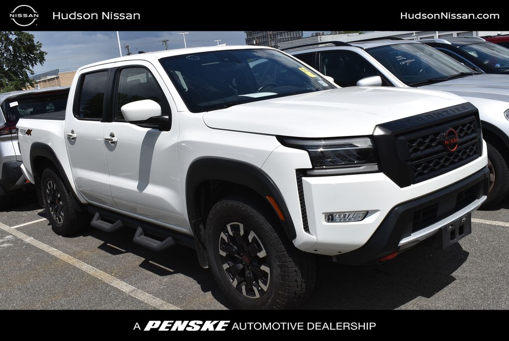 2022 Nissan Frontier PRO-4X Crew Cab 4X4's photo
