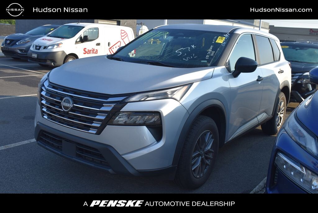 Used 2024 Nissan Rogue S SUV
