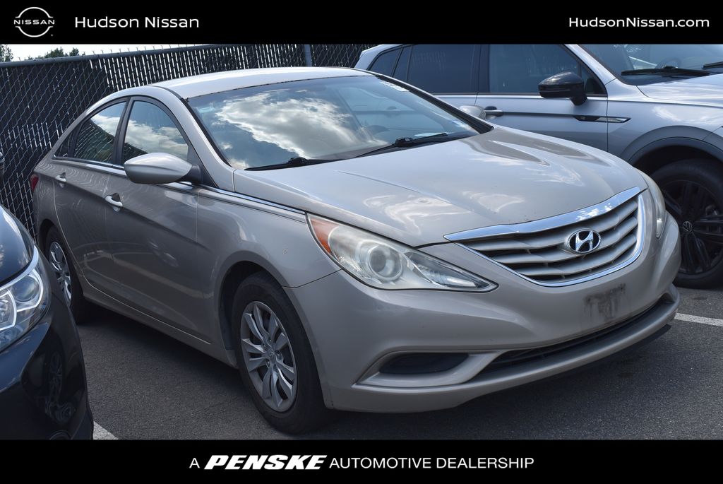 2011 Hyundai Sonata GLS I4 A/T PZEV's photo