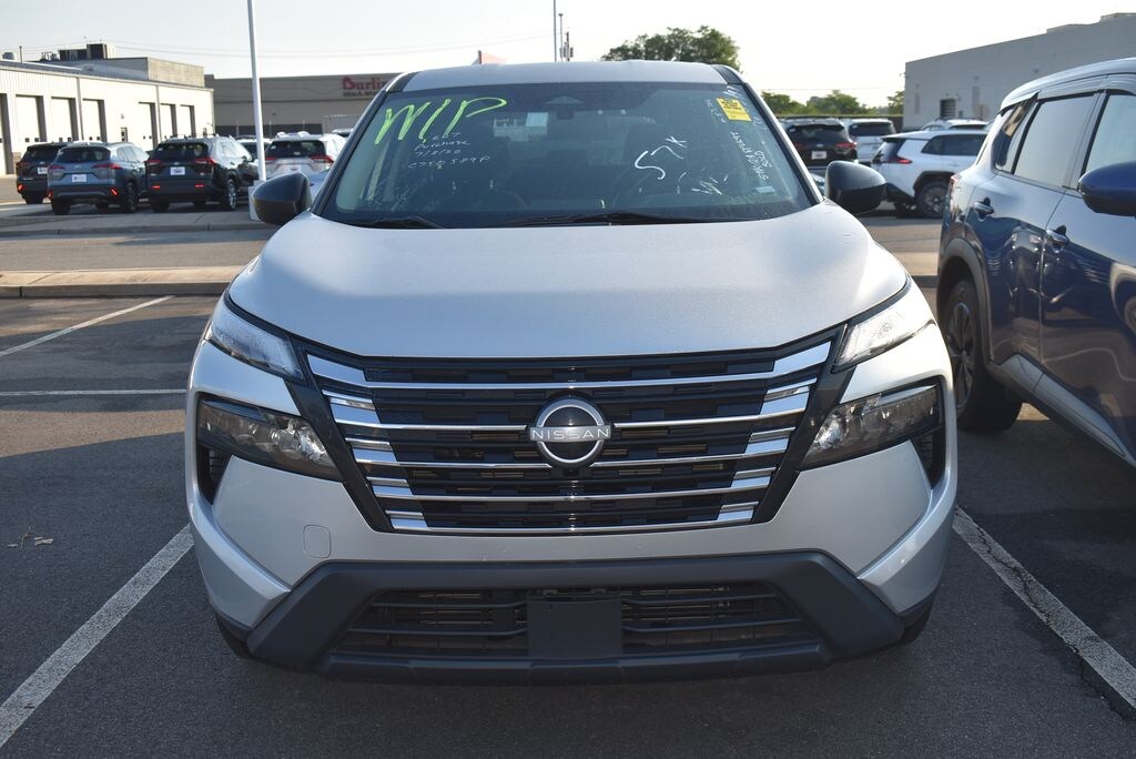 Used 2024 Nissan Rogue S SUV