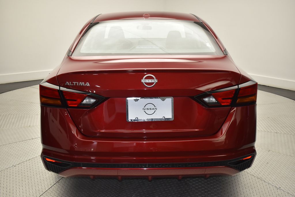2025 Nissan Altima SV - Photo 6