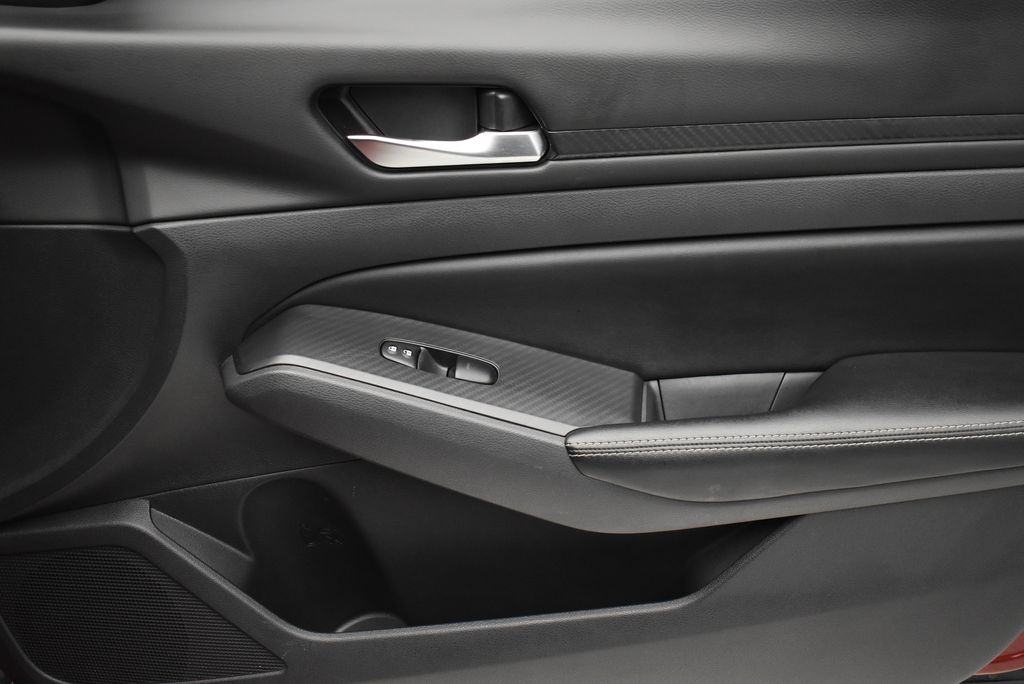 2025 Nissan Altima SV - Photo 22