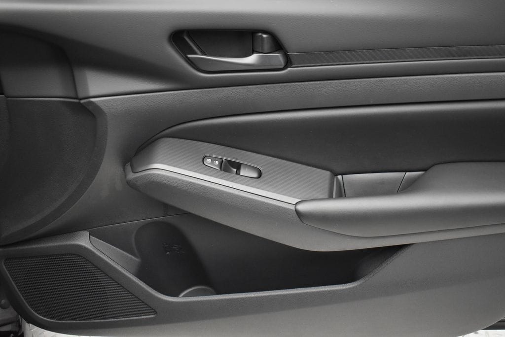 2025 Nissan Altima S - Photo 22