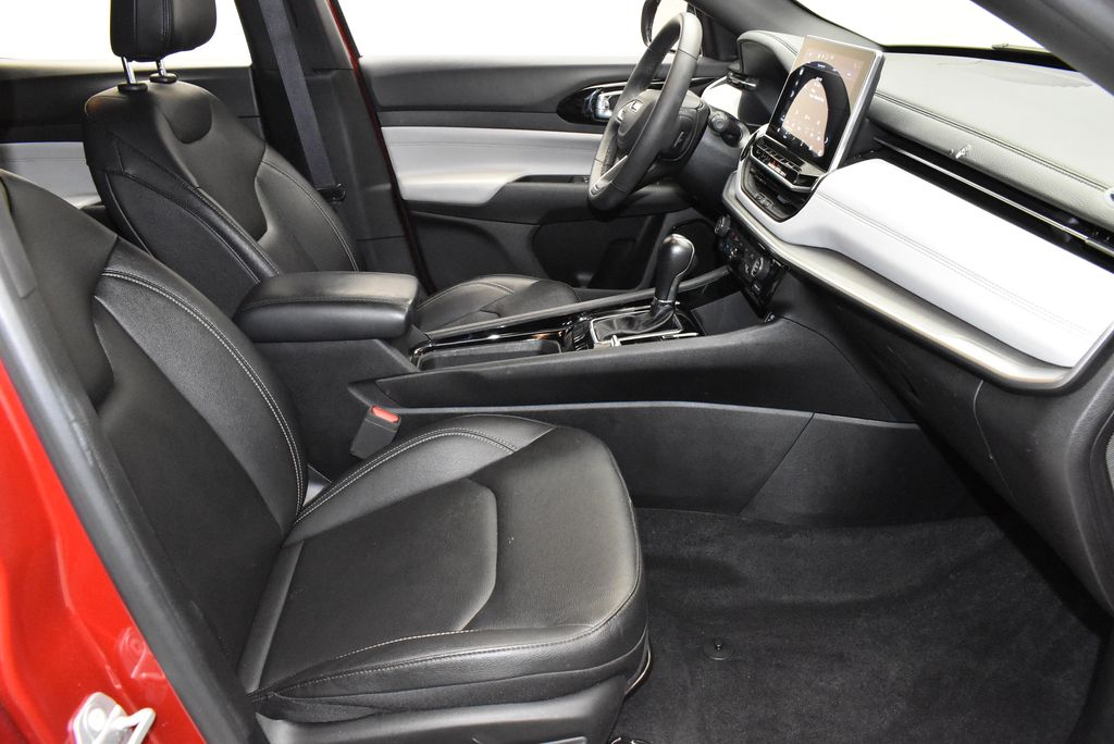 2025 Jeep Compass Limited - Photo 22