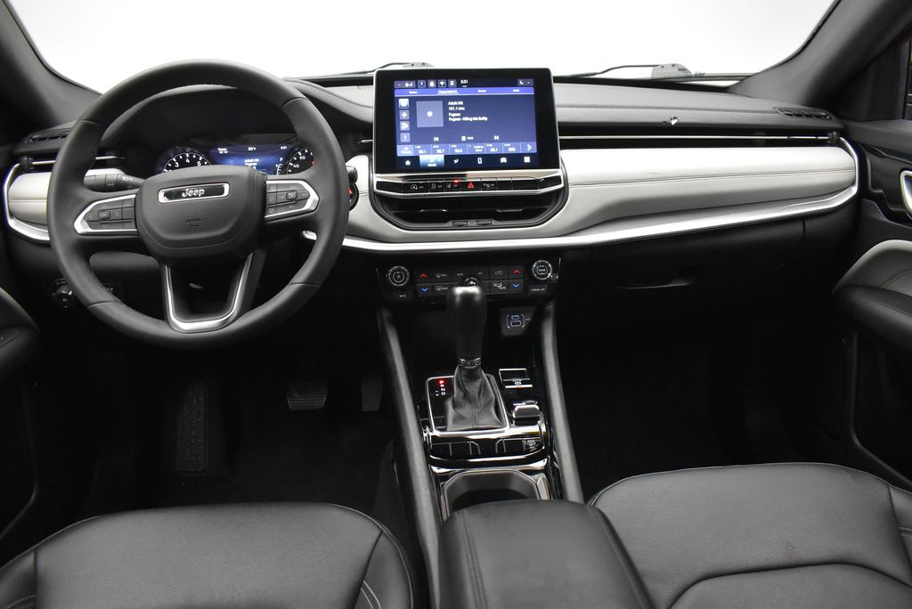 2025 Jeep Compass Limited - Photo 25