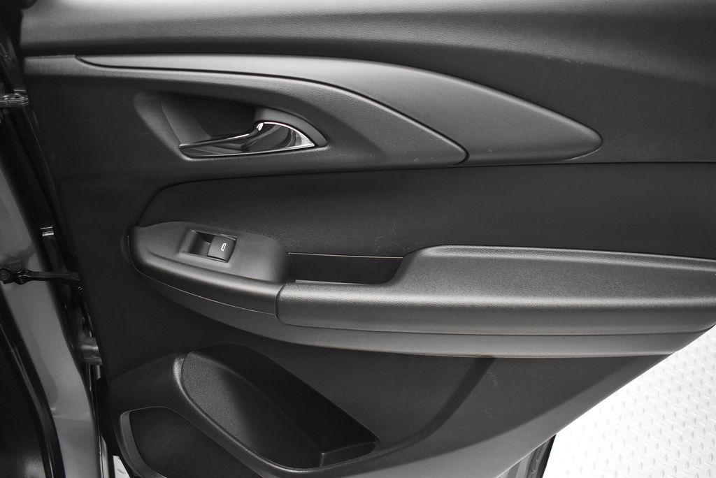 2025 Chevrolet Trailblazer LT - Photo 28