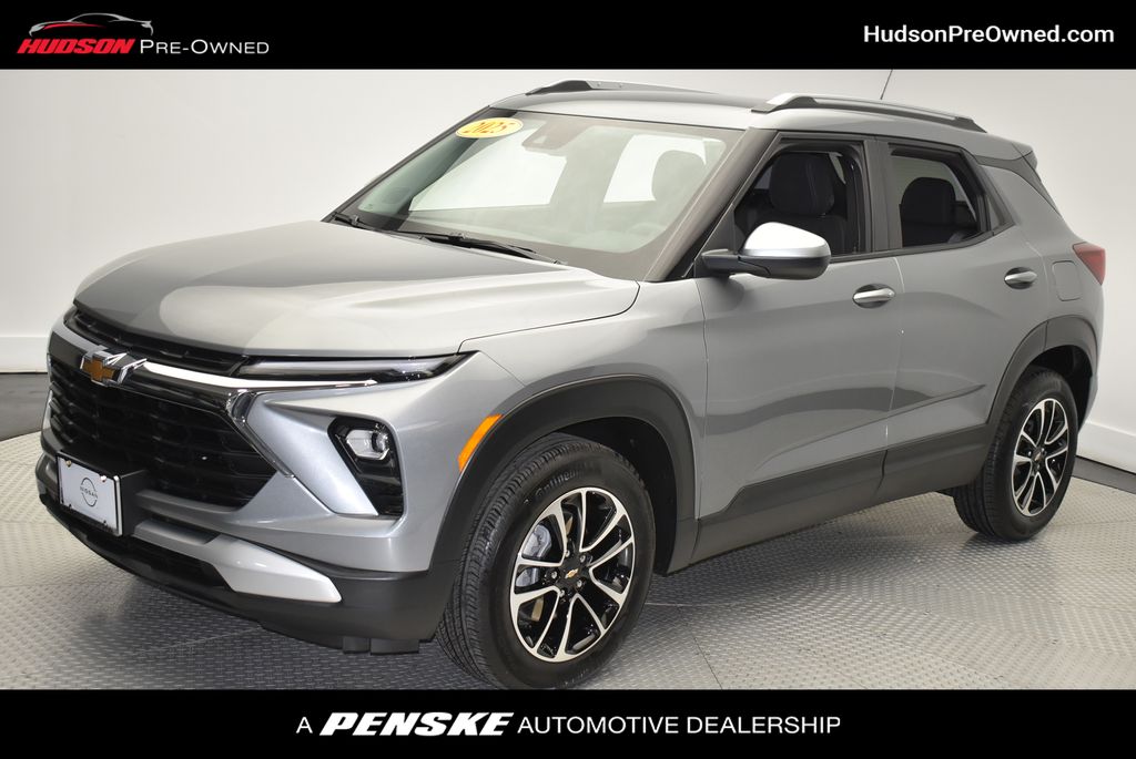 2025 Chevrolet Trailblazer LT's photo
