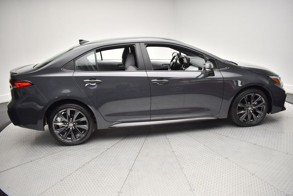 Used 2025 Toyota Corolla SE Sedan