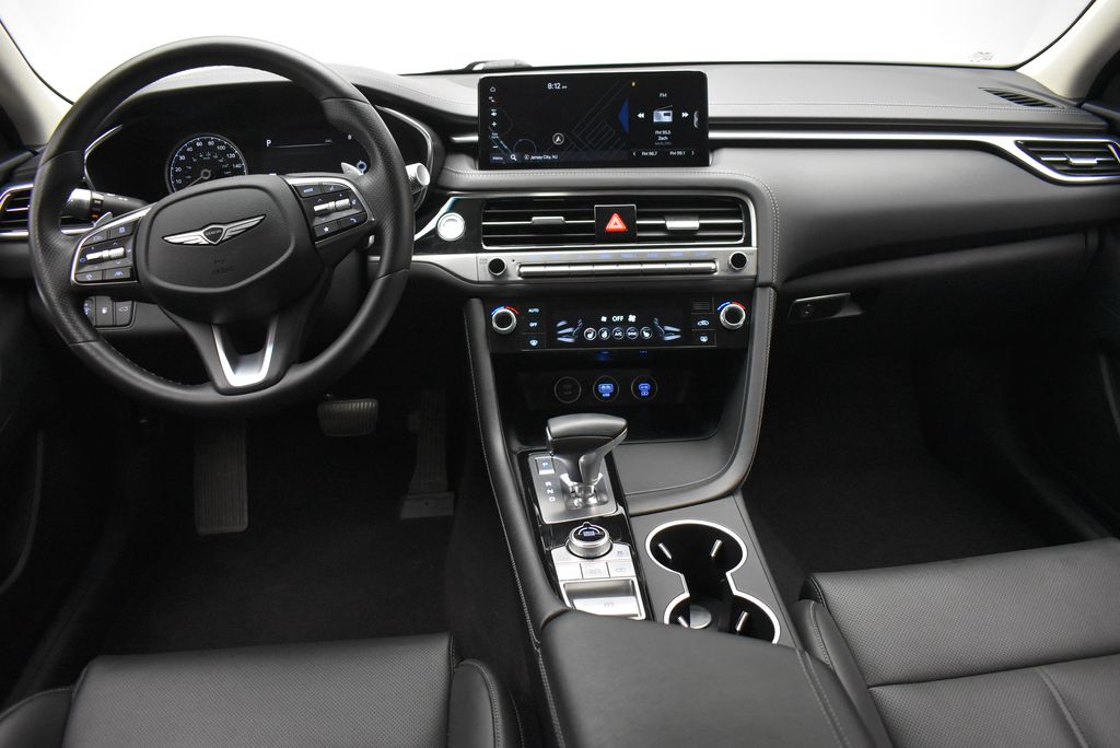 2025 GENESIS G70 29