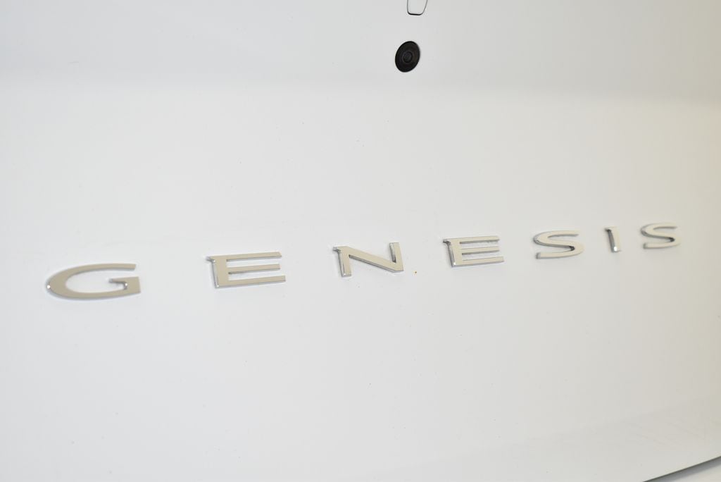 2025 GENESIS G70 9