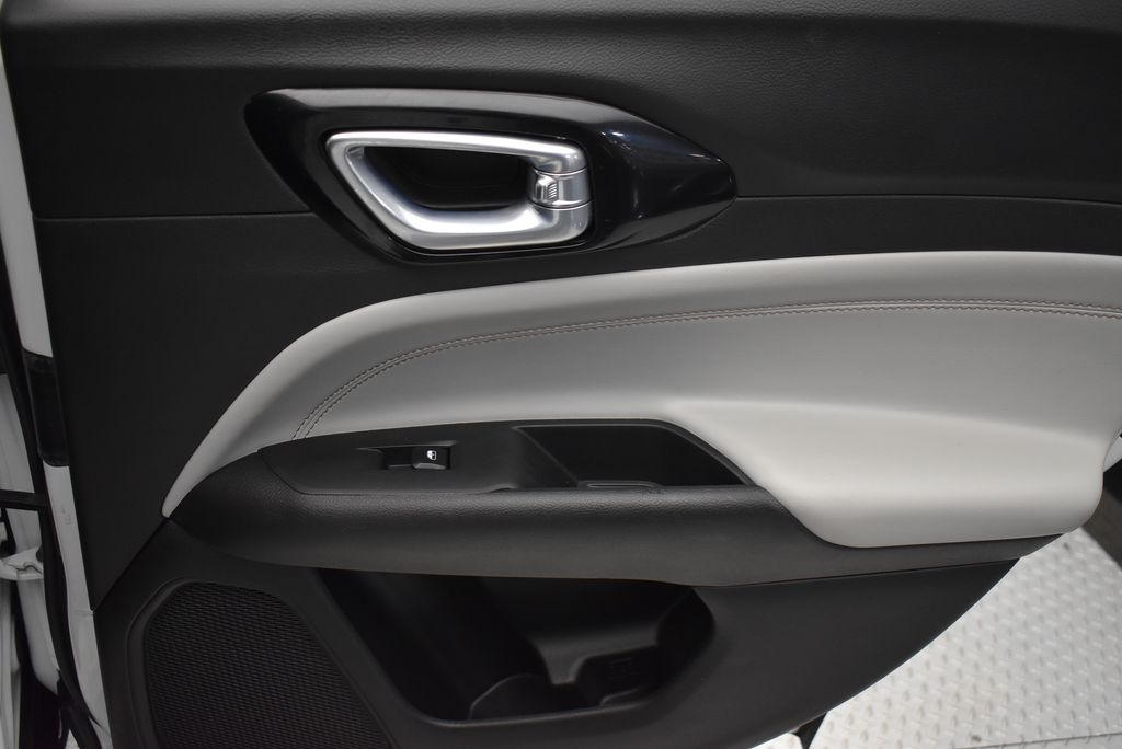 2025 Jeep Compass Limited - Photo 28