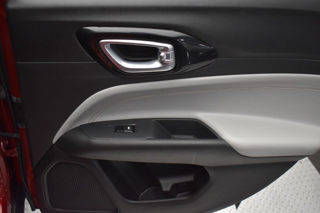 2025 Jeep Compass Limited - Photo 27