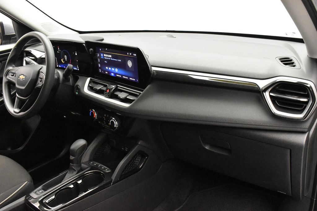 2025 Chevrolet Trailblazer LT - Photo 25