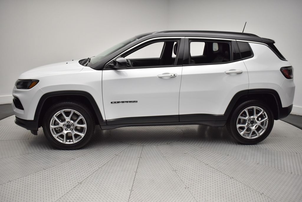 2025 Jeep Compass Limited - Photo 8