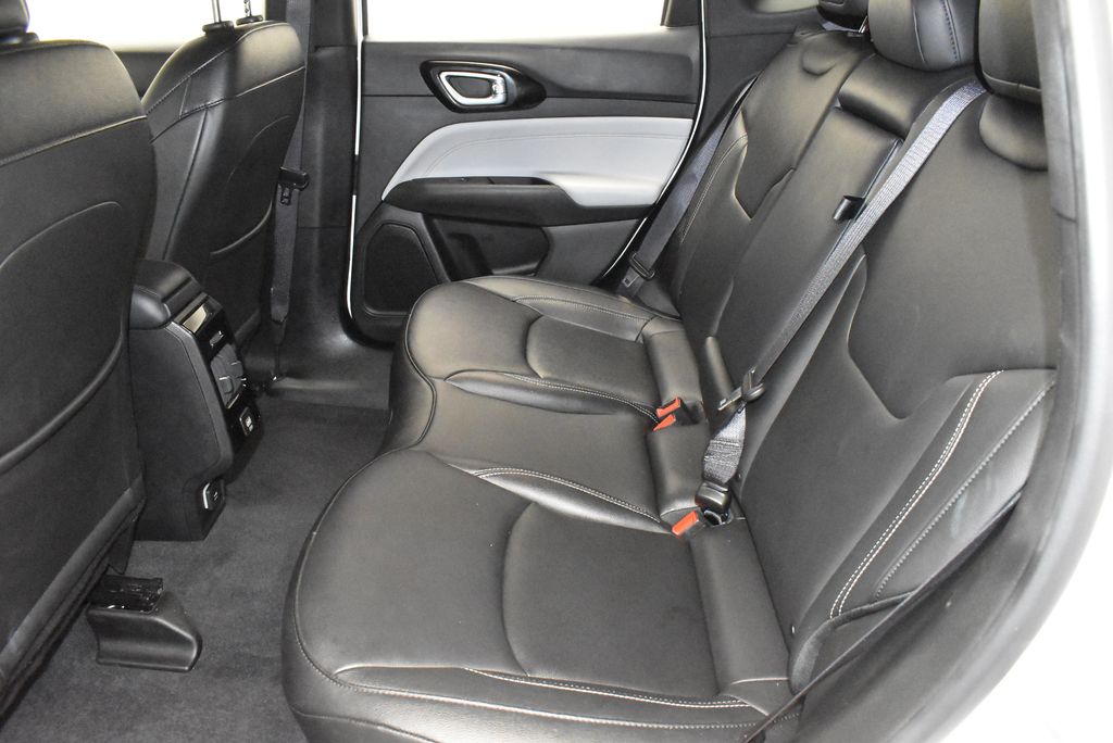 2025 Jeep Compass Limited - Photo 32